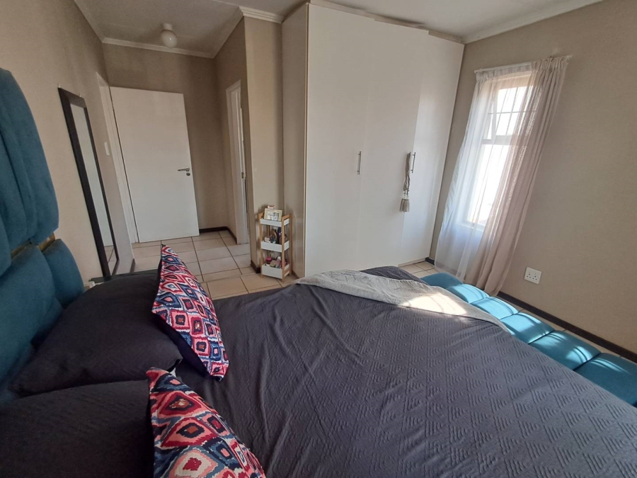 2 Bedroom Property for Sale in Summerfields Estate Gauteng