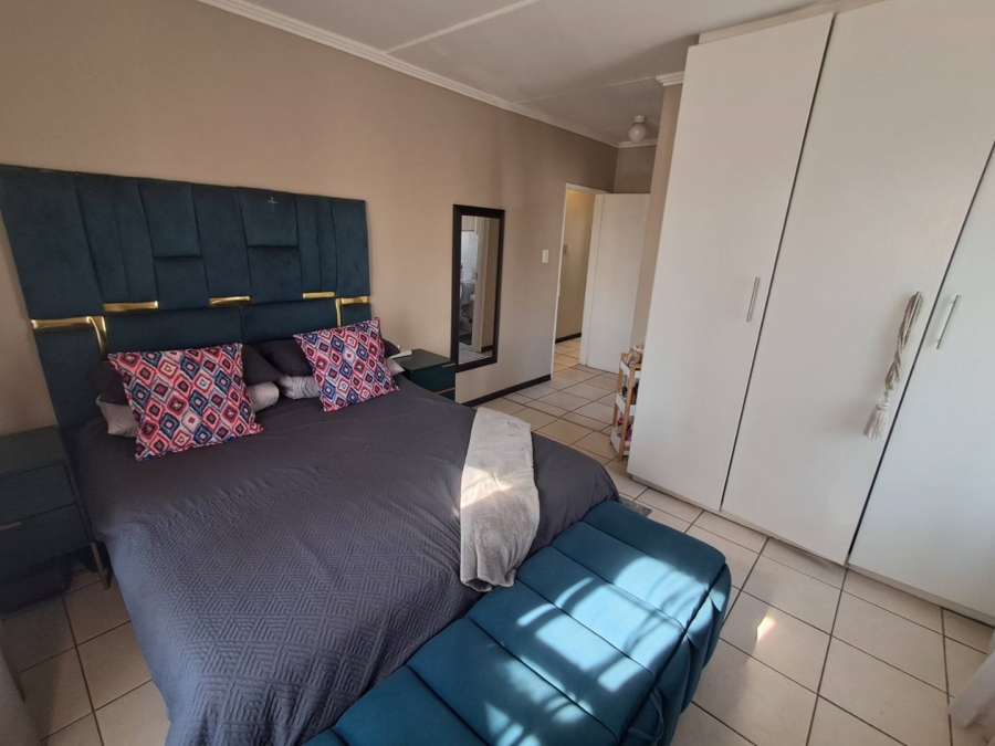2 Bedroom Property for Sale in Summerfields Estate Gauteng