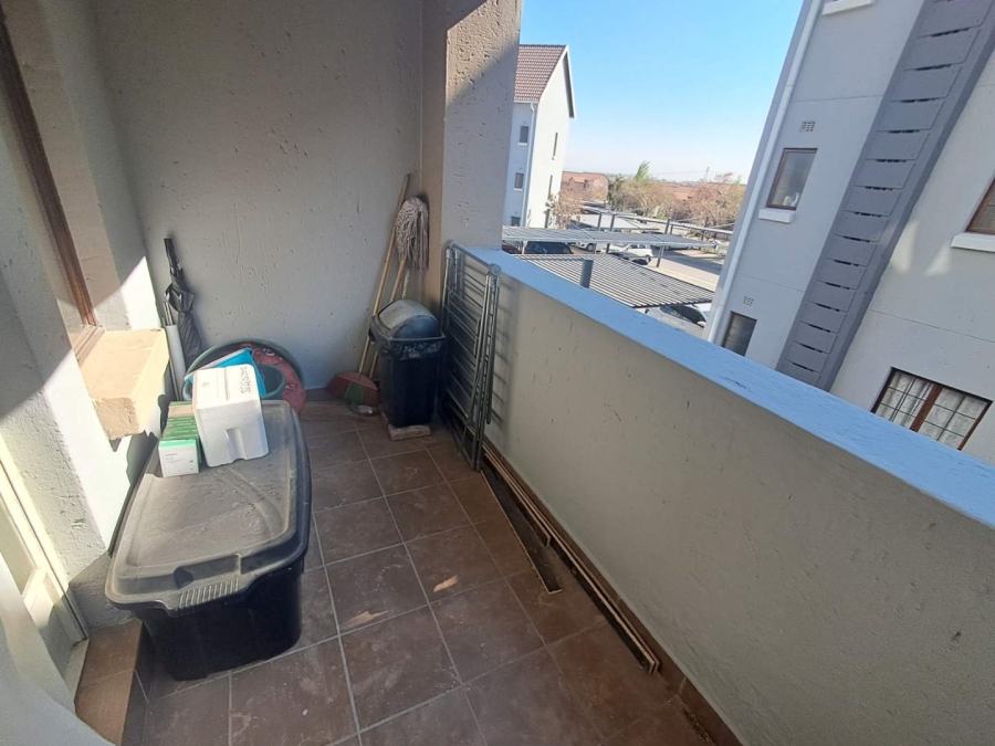 2 Bedroom Property for Sale in Summerfields Estate Gauteng