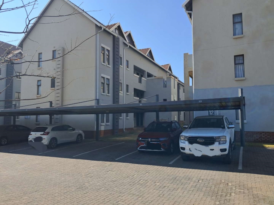 2 Bedroom Property for Sale in Summerfields Estate Gauteng