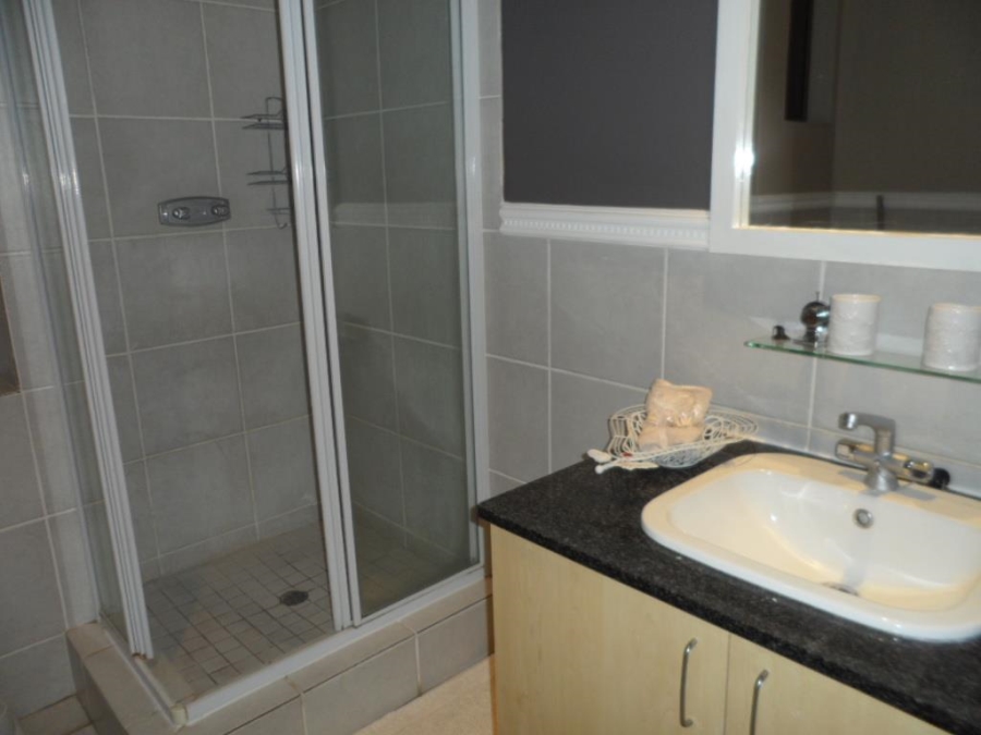 To Let 2 Bedroom Property for Rent in Morningside Gauteng
