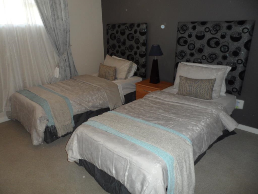 To Let 2 Bedroom Property for Rent in Morningside Gauteng