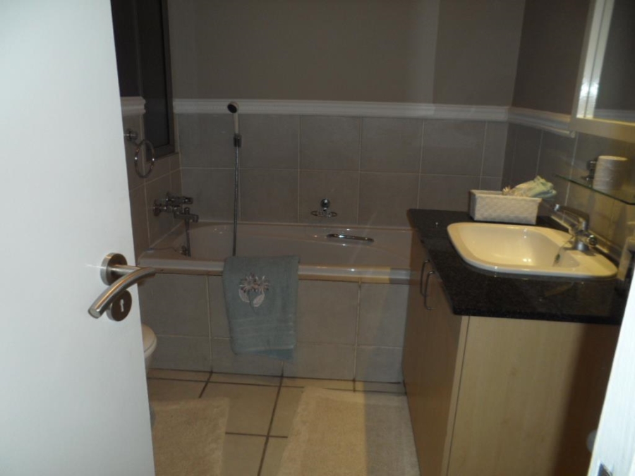 To Let 2 Bedroom Property for Rent in Morningside Gauteng