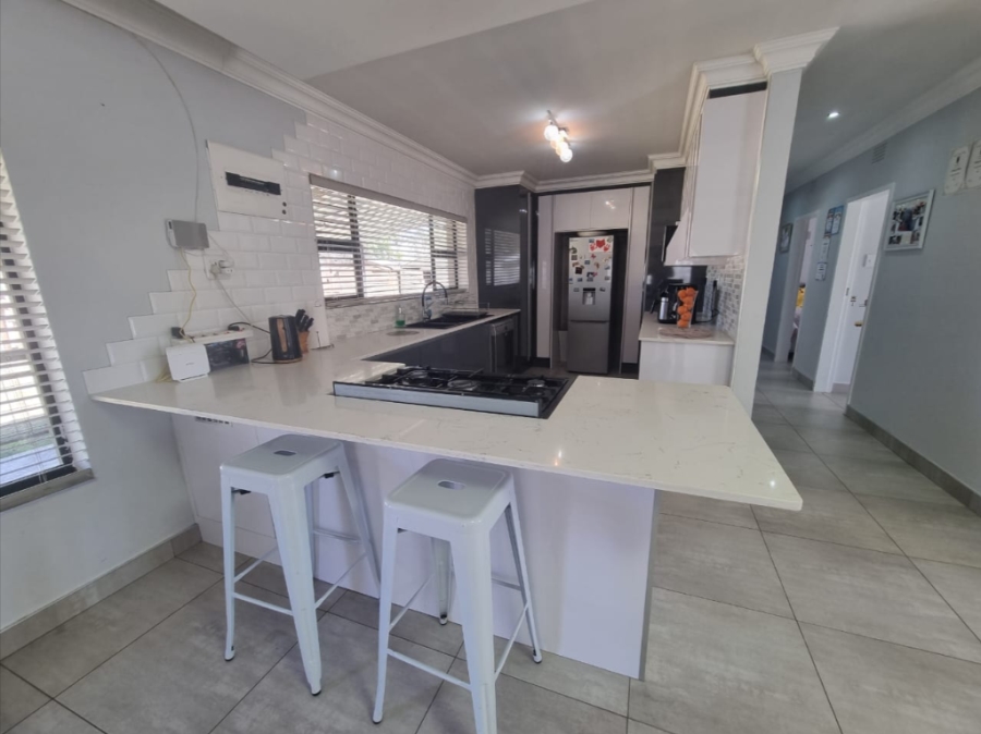3 Bedroom Property for Sale in Raceview Gauteng