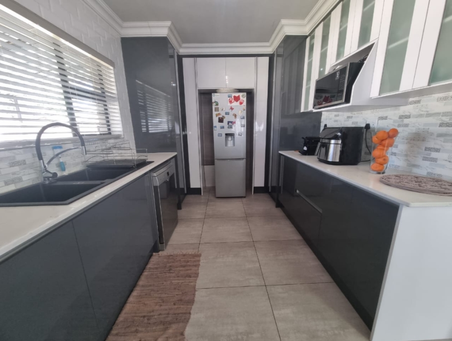 3 Bedroom Property for Sale in Raceview Gauteng