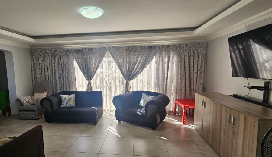 3 Bedroom Property for Sale in Raceview Gauteng