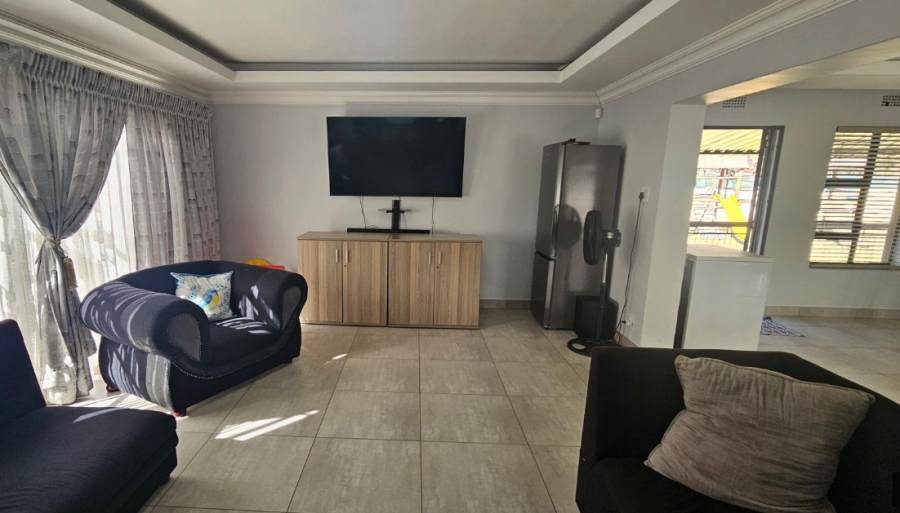 3 Bedroom Property for Sale in Raceview Gauteng