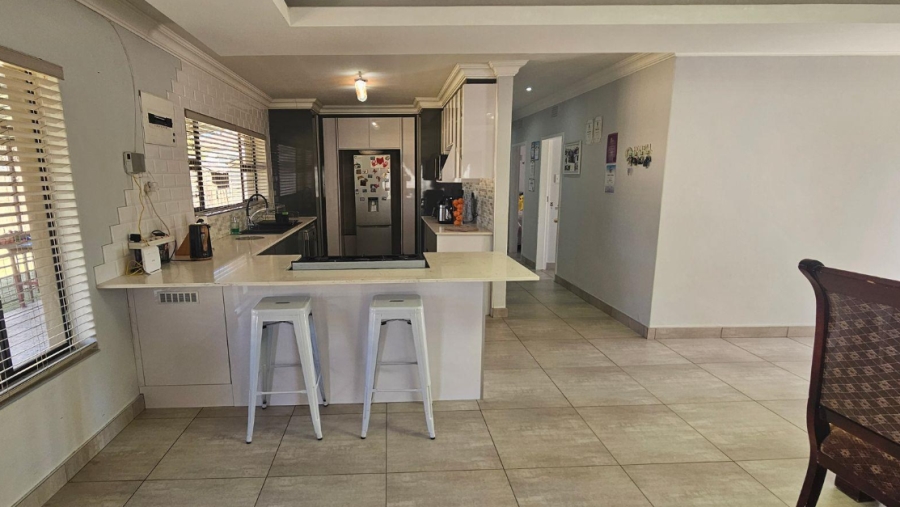 3 Bedroom Property for Sale in Raceview Gauteng