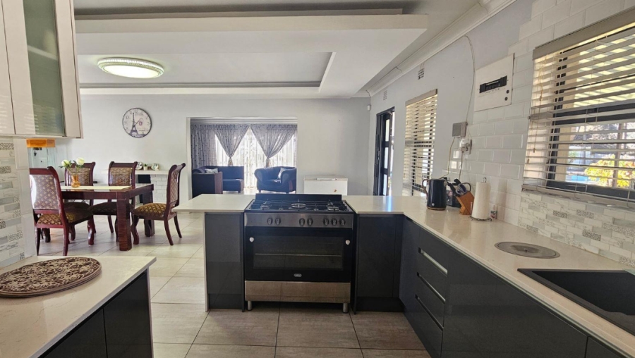 3 Bedroom Property for Sale in Raceview Gauteng