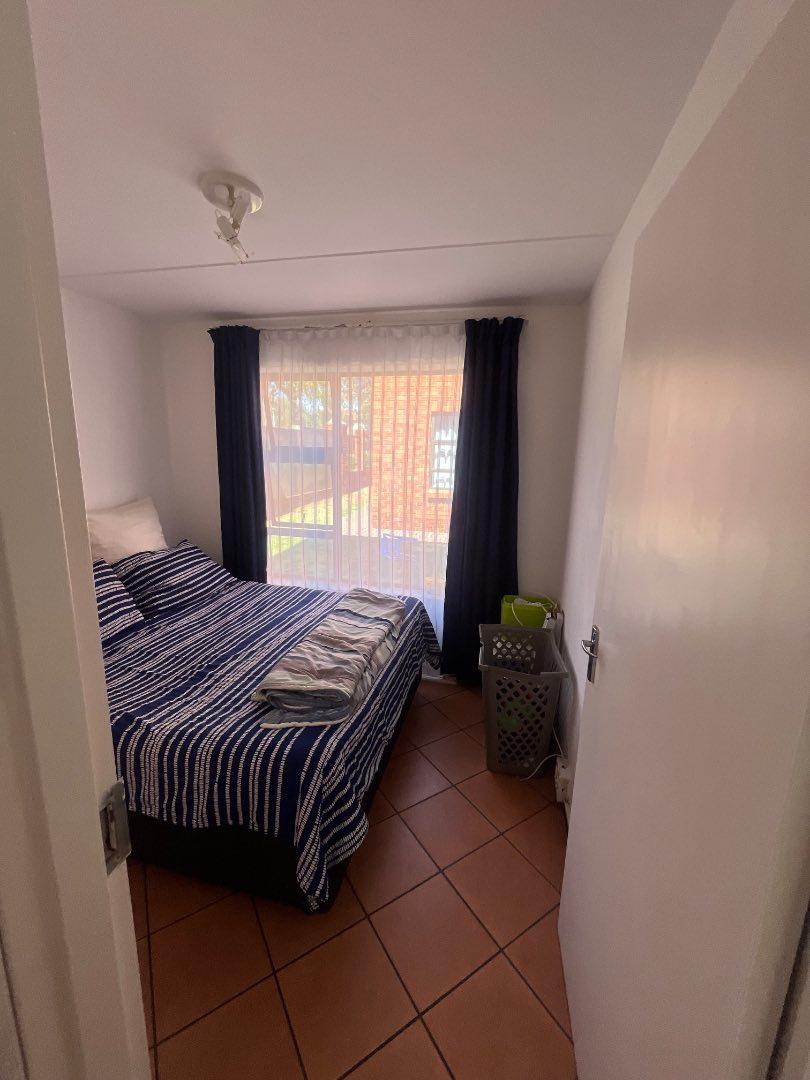 2 Bedroom Property for Sale in Alrode Gauteng