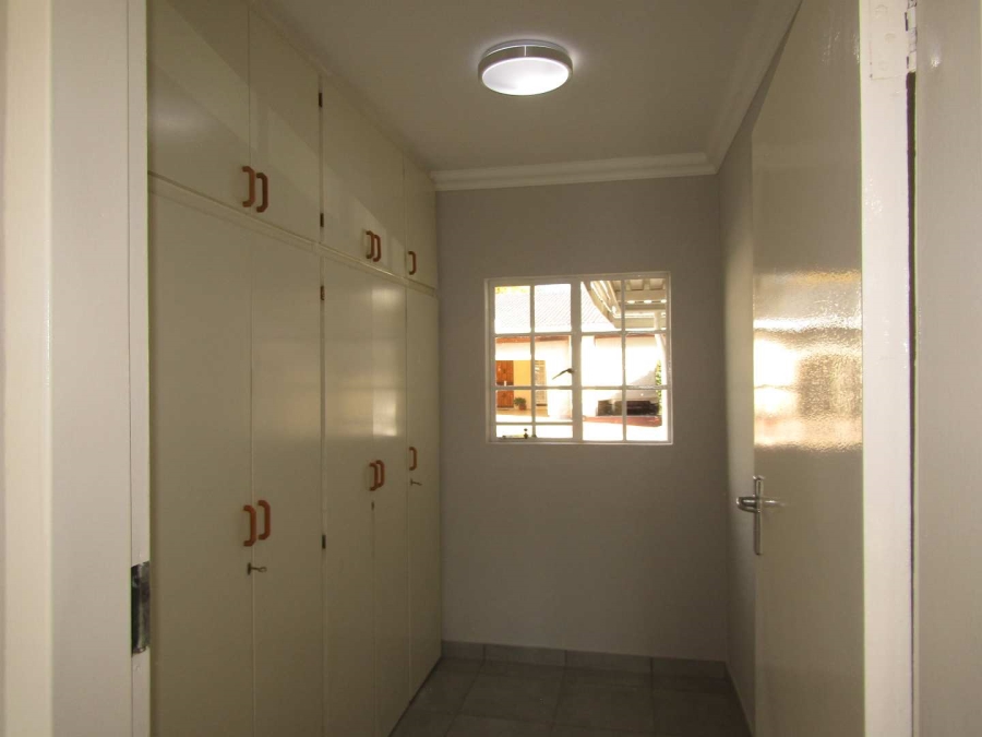 1 Bedroom Property for Sale in Theresa Park Gauteng