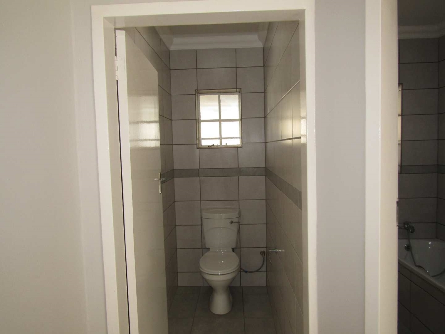 1 Bedroom Property for Sale in Theresa Park Gauteng