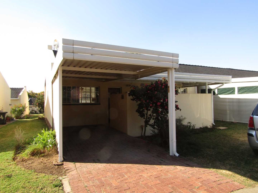 1 Bedroom Property for Sale in Theresa Park Gauteng