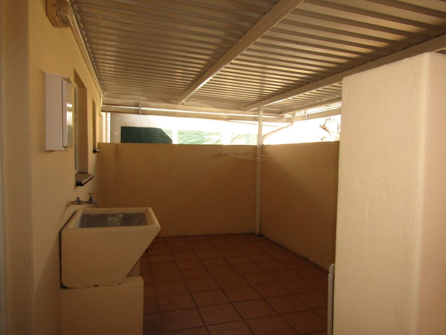 1 Bedroom Property for Sale in Theresa Park Gauteng