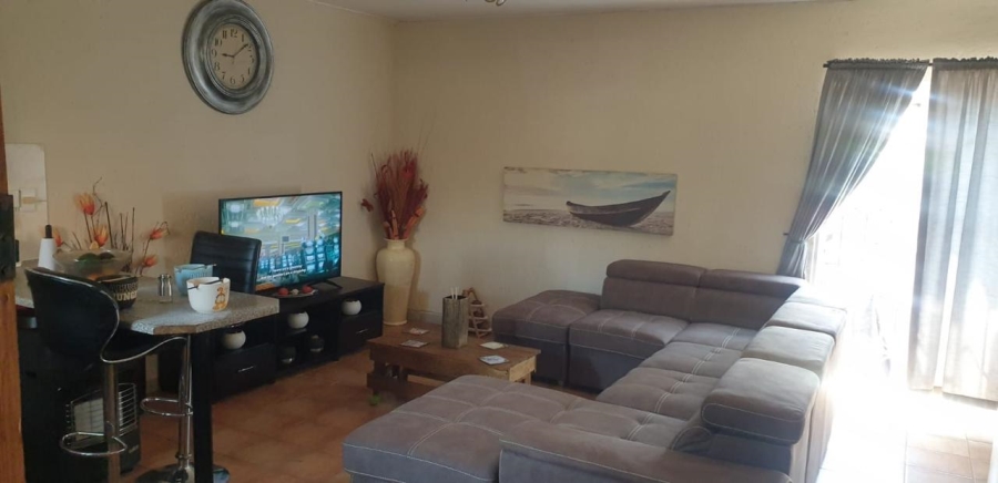 2 Bedroom Property for Sale in Greenstone Hill Gauteng