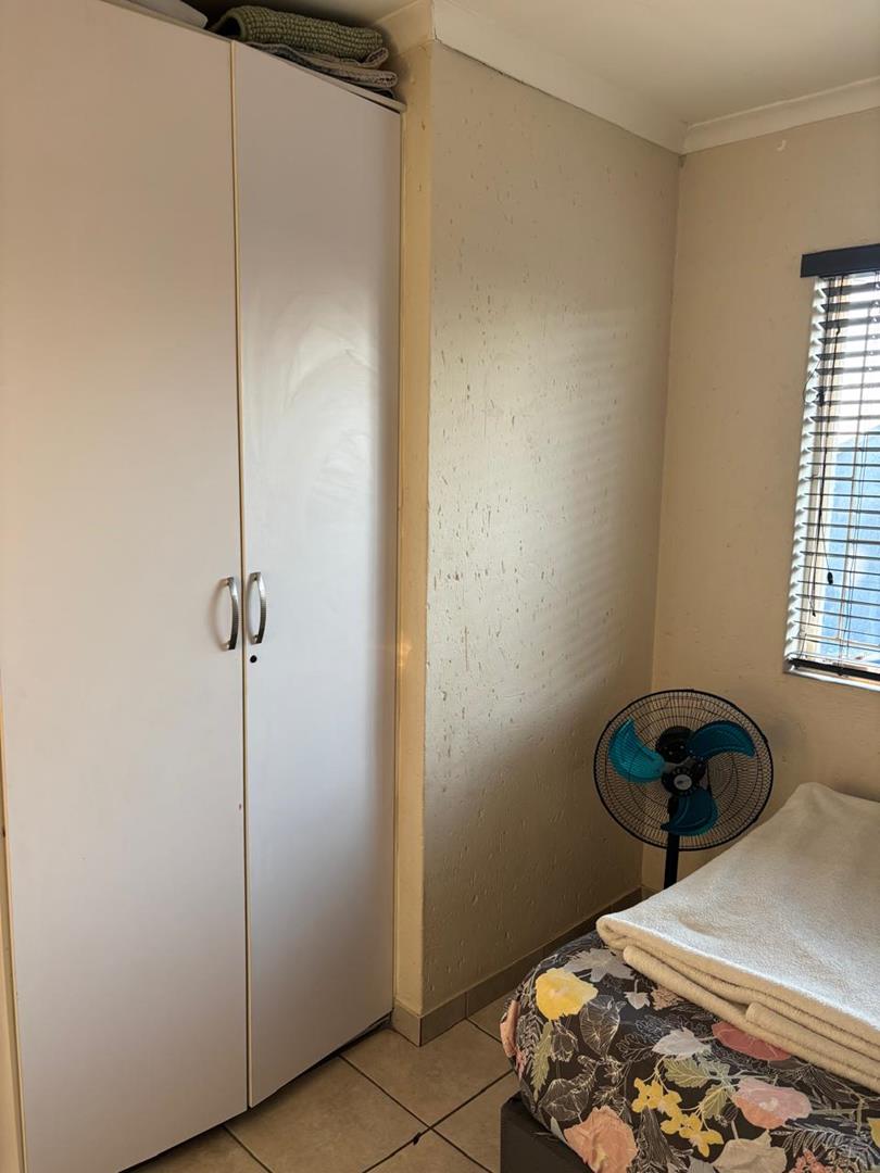 2 Bedroom Property for Sale in Greenstone Hill Gauteng