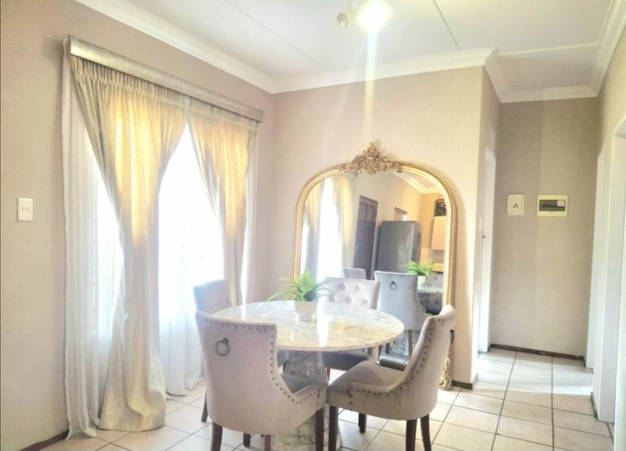 2 Bedroom Property for Sale in Halfway Gardens Gauteng