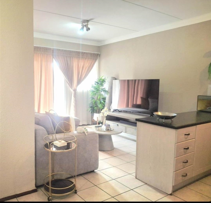 2 Bedroom Property for Sale in Halfway Gardens Gauteng