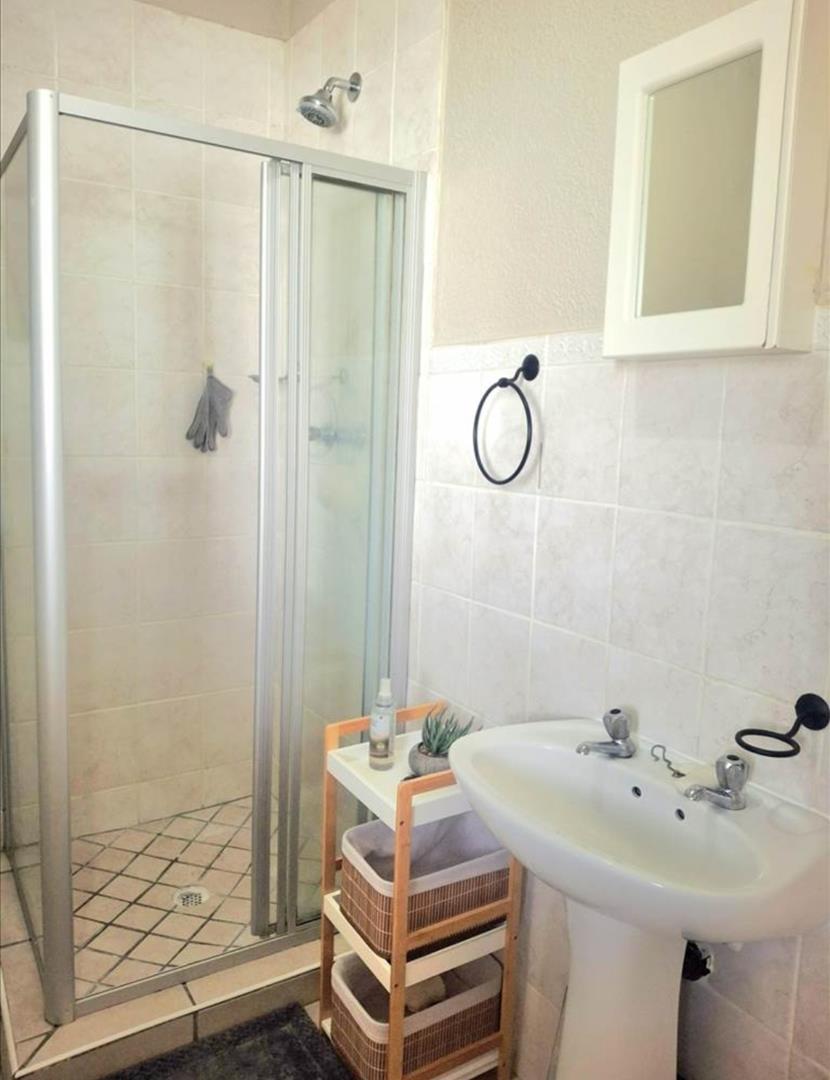 2 Bedroom Property for Sale in Halfway Gardens Gauteng