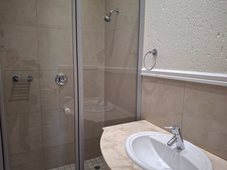 To Let 2 Bedroom Property for Rent in Morningside Gauteng
