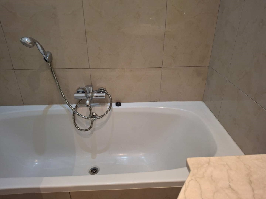 To Let 2 Bedroom Property for Rent in Morningside Gauteng