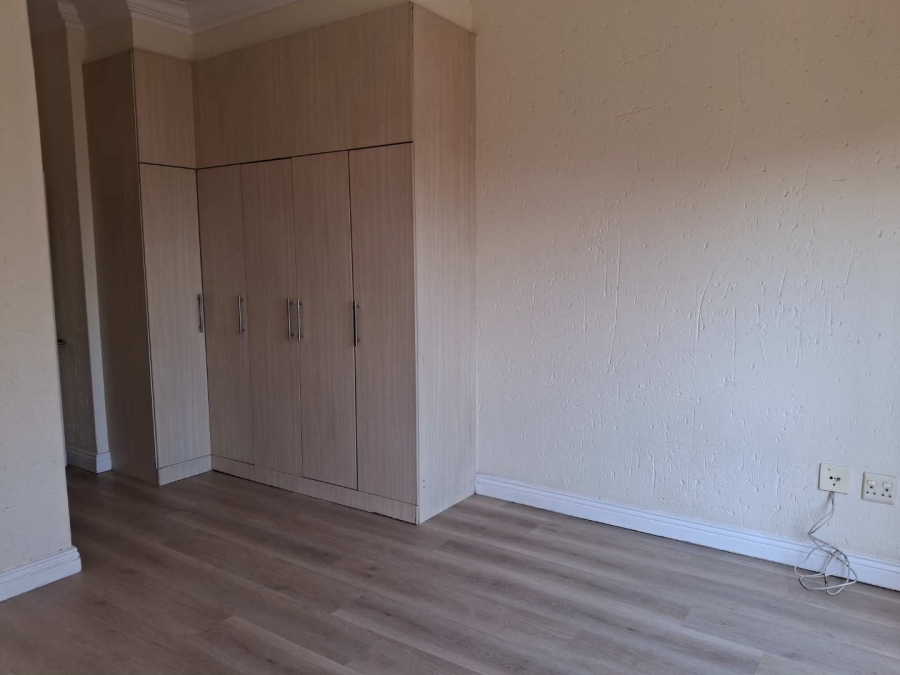 To Let 2 Bedroom Property for Rent in Morningside Gauteng