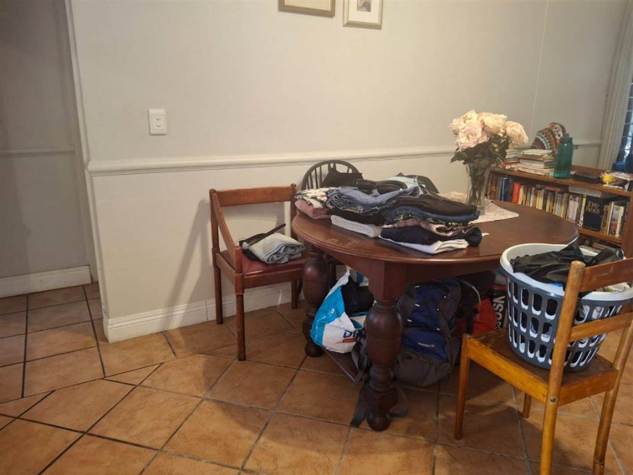 To Let 1 Bedroom Property for Rent in Waverley Gauteng
