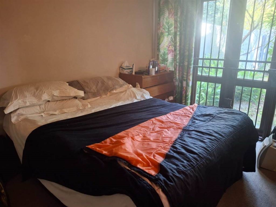To Let 1 Bedroom Property for Rent in Waverley Gauteng