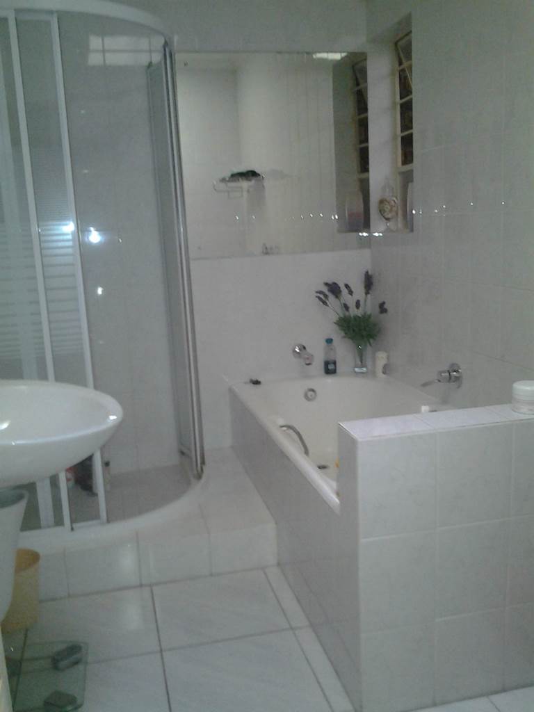To Let 3 Bedroom Property for Rent in Morningside Gauteng