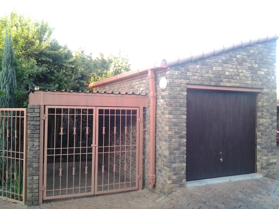 To Let 3 Bedroom Property for Rent in Morningside Gauteng