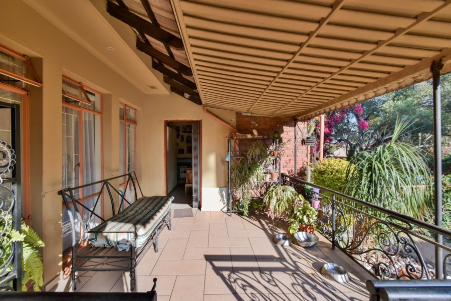 5 Bedroom Property for Sale in Magalieskruin Gauteng