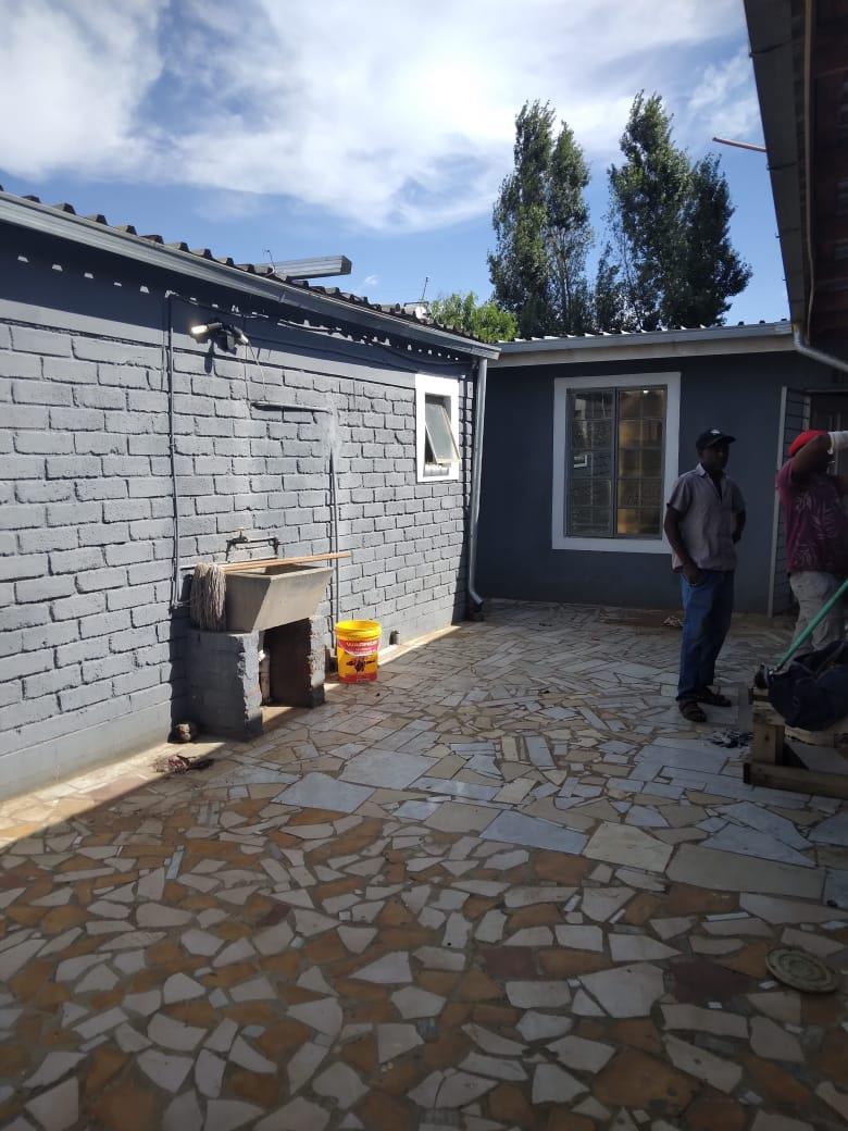 8 Bedroom Property for Sale in Tsakane Gauteng