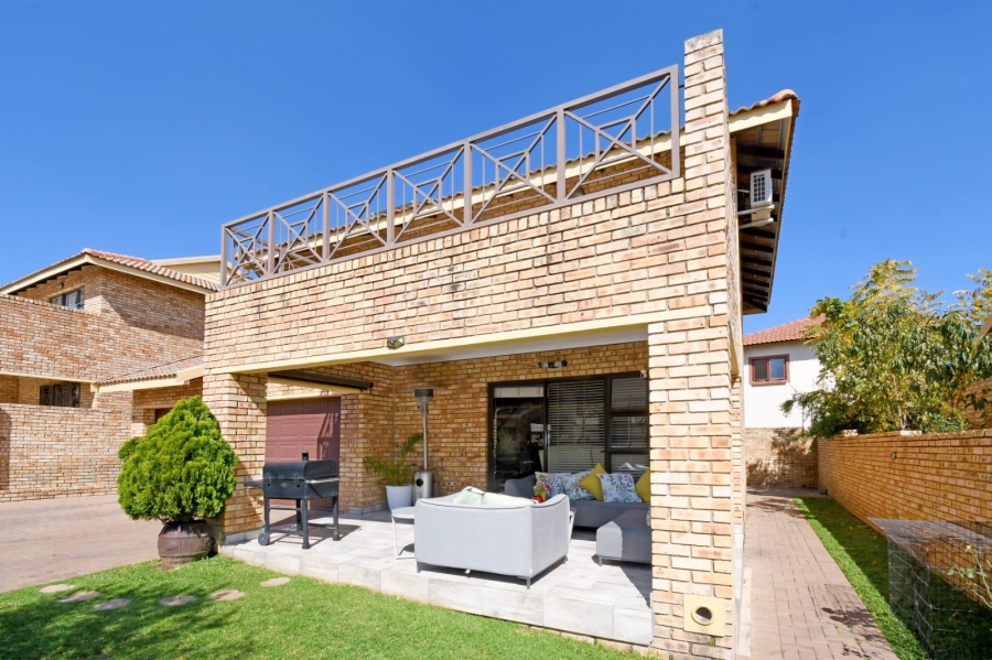 3 Bedroom Property for Sale in North Riding Gauteng