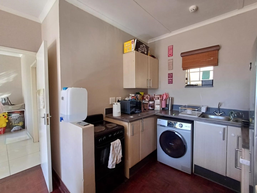 To Let 1 Bedroom Property for Rent in Blairgowrie Gauteng