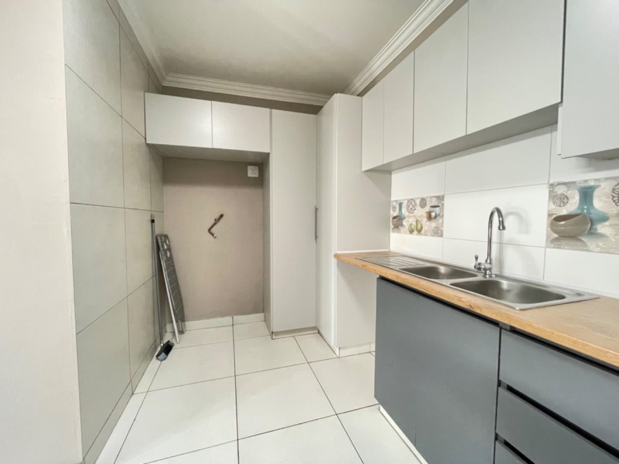 To Let 2 Bedroom Property for Rent in Birchleigh Gauteng