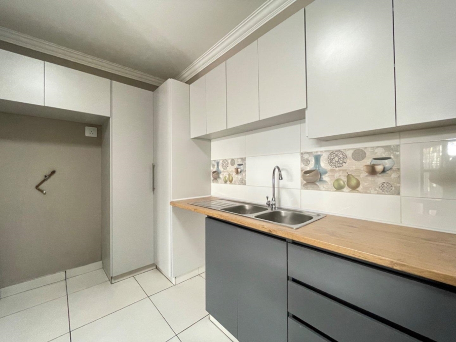 To Let 2 Bedroom Property for Rent in Birchleigh Gauteng