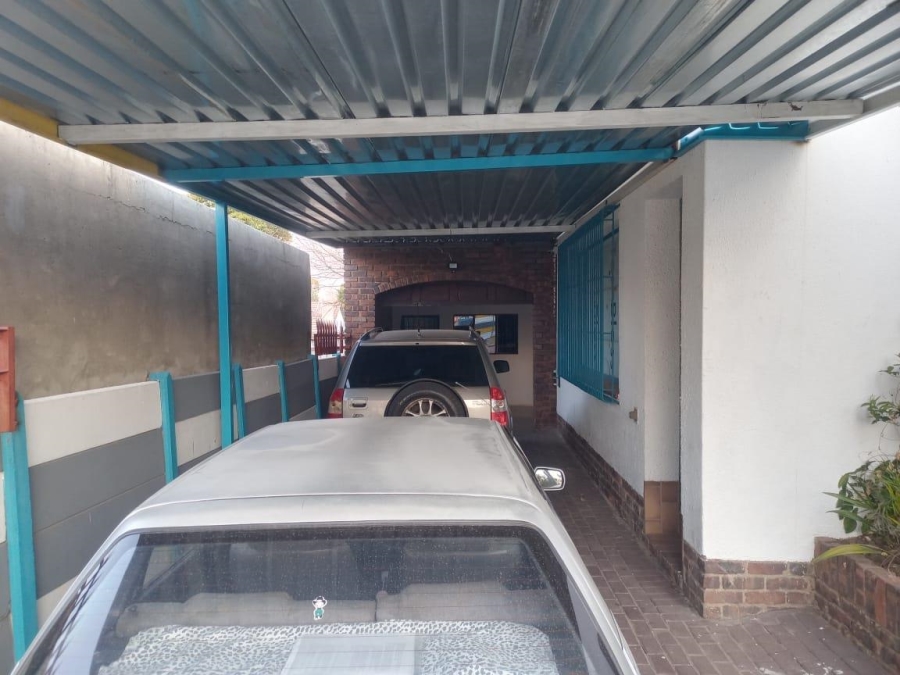 4 Bedroom Property for Sale in Birch Acres Gauteng