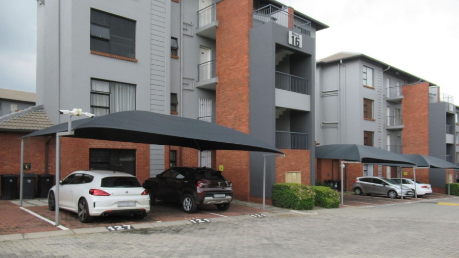 2 Bedroom Property for Sale in Oakdene Gauteng