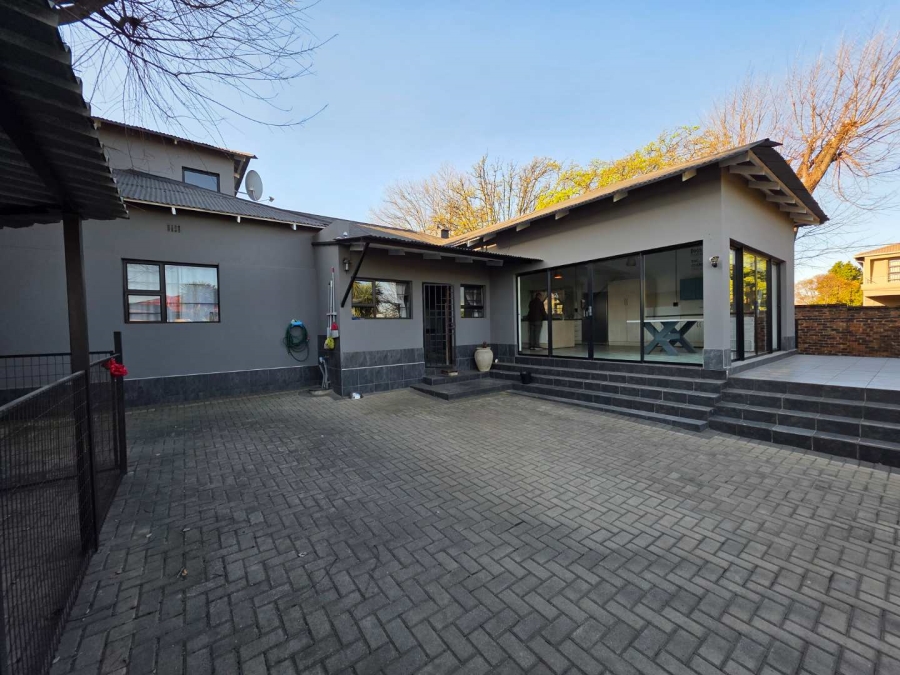 4 Bedroom Property for Sale in Northmead Gauteng