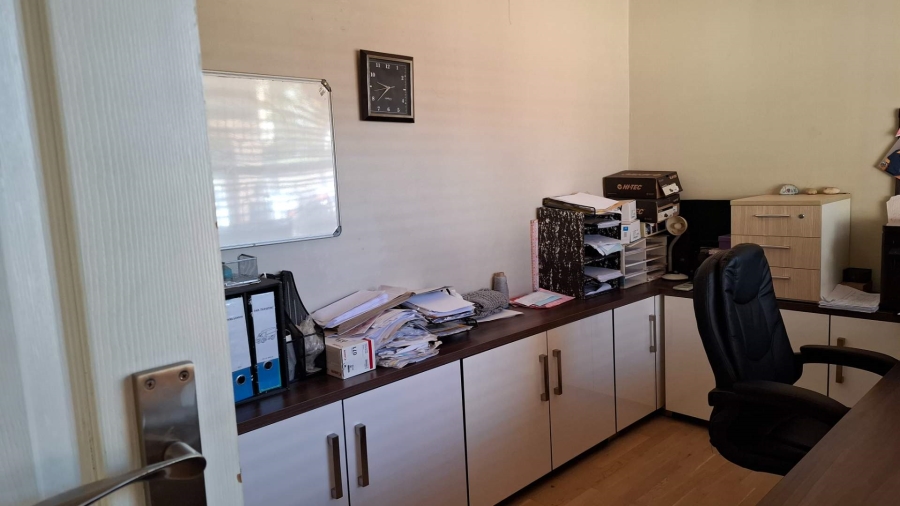 4 Bedroom Property for Sale in Brackenhurst Gauteng