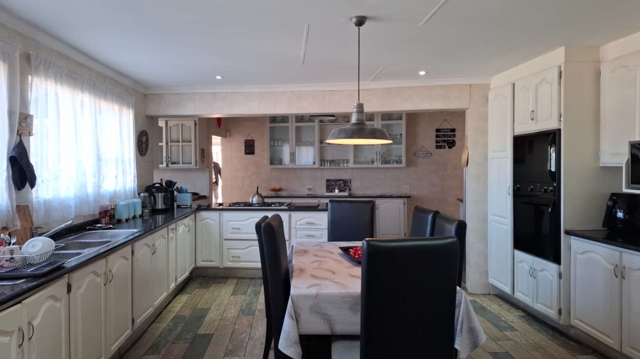 4 Bedroom Property for Sale in Brackenhurst Gauteng