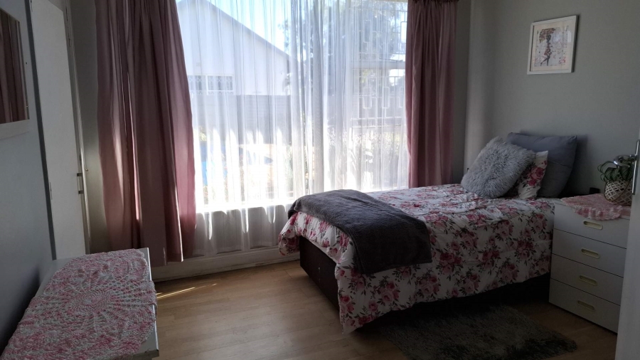 4 Bedroom Property for Sale in Brackenhurst Gauteng