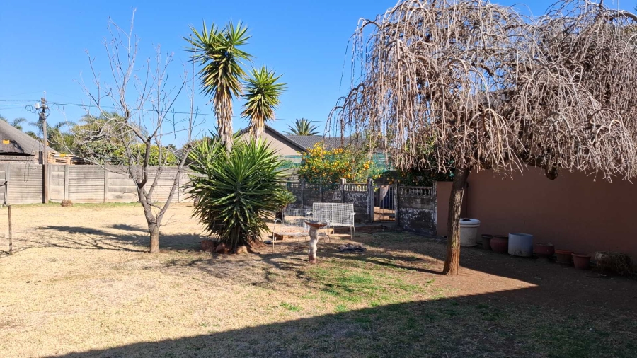 4 Bedroom Property for Sale in Brackenhurst Gauteng