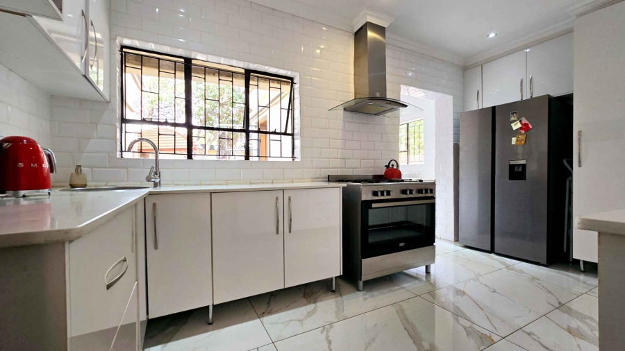 4 Bedroom Property for Sale in Doringkloof Gauteng