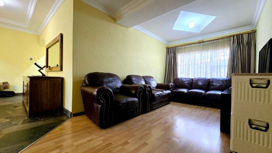 4 Bedroom Property for Sale in Doringkloof Gauteng