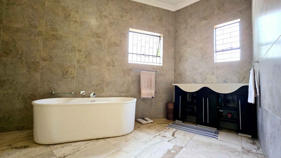4 Bedroom Property for Sale in Doringkloof Gauteng
