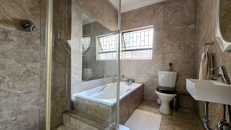 4 Bedroom Property for Sale in Doringkloof Gauteng