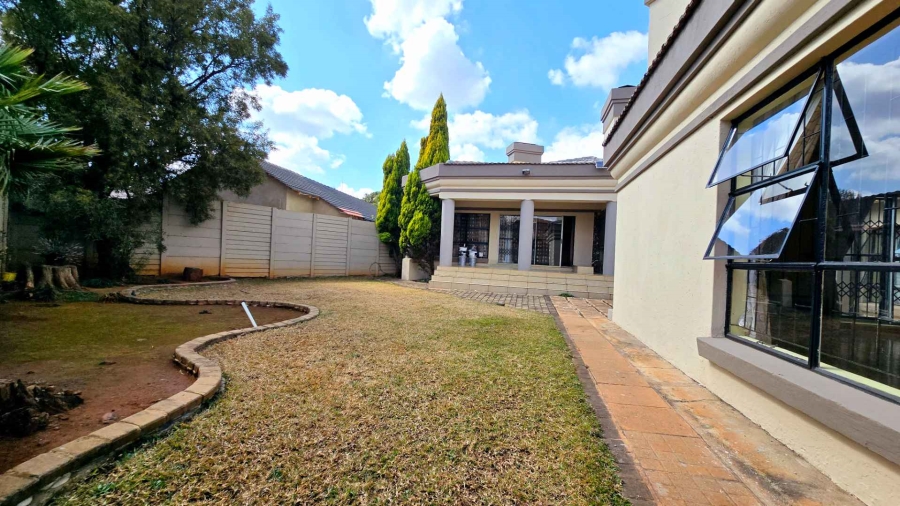 4 Bedroom Property for Sale in Doringkloof Gauteng