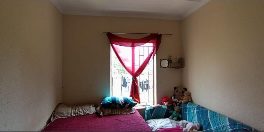 2 Bedroom Property for Sale in Olievenhoutbosch Gauteng