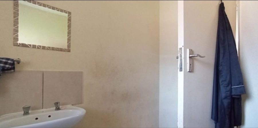 2 Bedroom Property for Sale in Olievenhoutbosch Gauteng